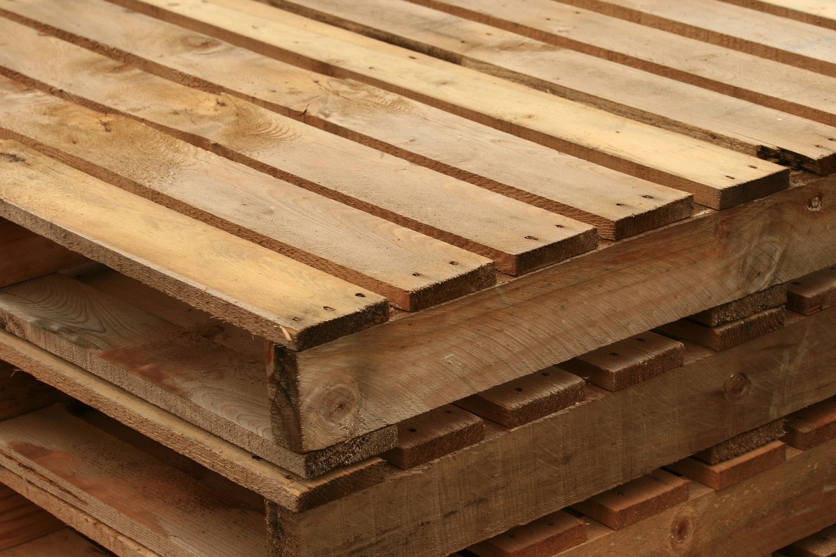 Pallet Wood Basics: What Is It Made Of?